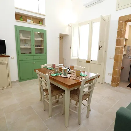 Holiday home La Casetta Di Iaia - *